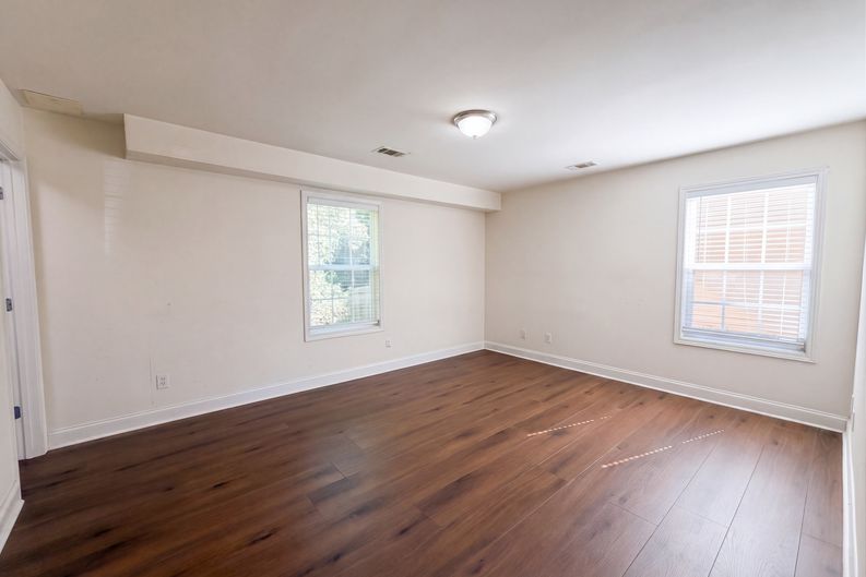 Photo 14 of 32 of 4468 Karron Dr, Powder Springs, GA