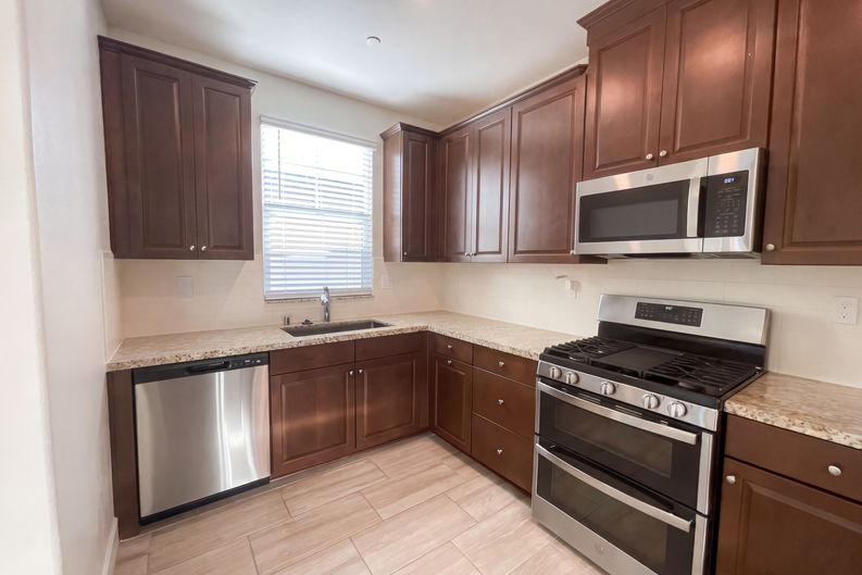 Photo 6 of 27 of 7962 Carraway Dr, Antelope, CA