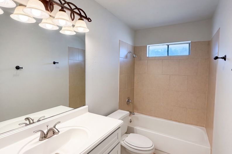 Photo 11 of 14 of 8724 Cameron Rd, Frisco, TX