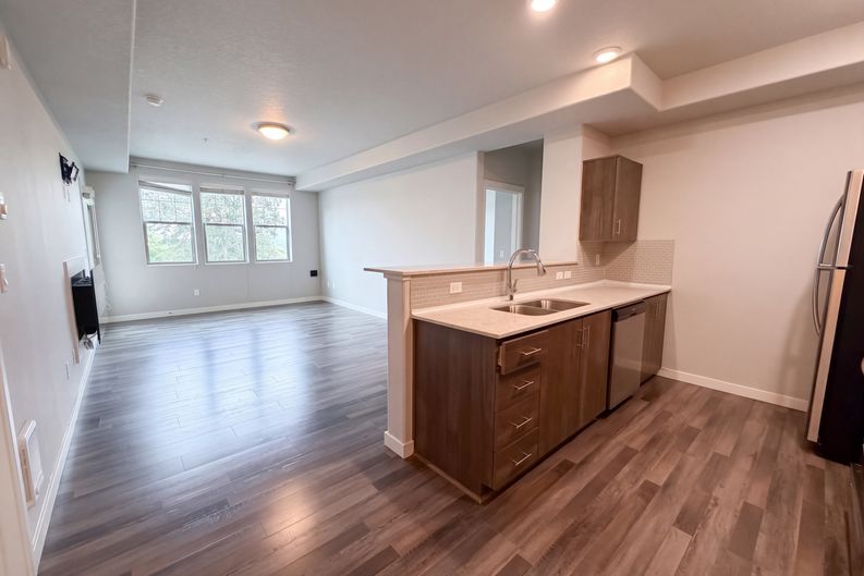 Photo 7 of 18 of 16417 NW Chadwick Way, Portland, OR