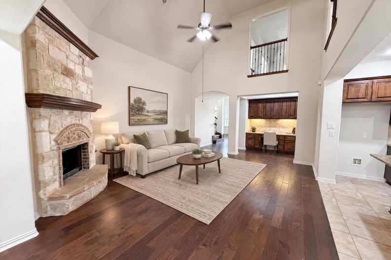 Photo 3 of 26 of 119 Driftwood Dr, Cedar Park, TX