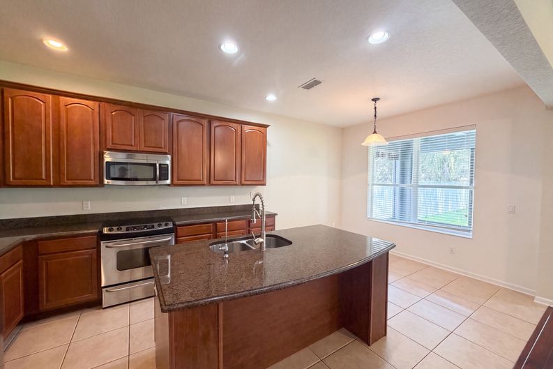 Photo 15 of 36 of 13228 Roskin Ln, Windermere, FL