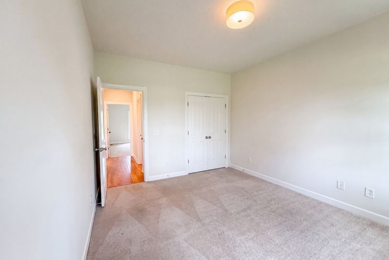 Photo 16 of 30 of 1044 Laramie Ct, Murfreesboro, TN