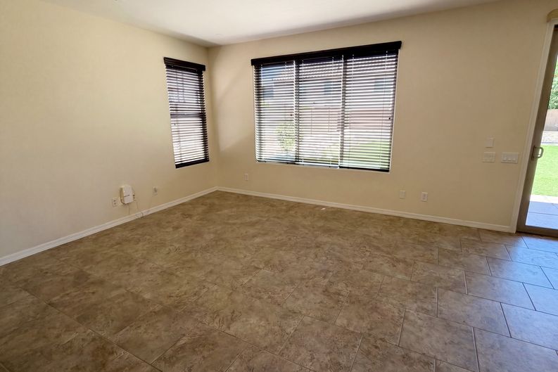 Photo 9 of 39 of 5227 W Bent Tree Dr, Phoenix, AZ