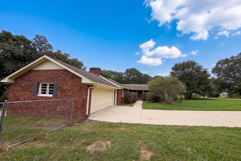 Photo 19 of 29 of 161 Skinner Rd, Inman, SC