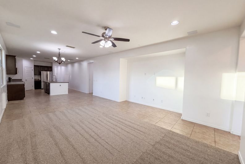 Photo 11 of 23 of 112 E Bernie Ln, Gilbert, AZ