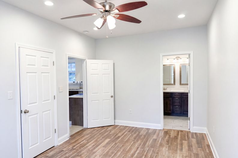 Photo 4 of 17 of 1454 Farragut St, New Orleans, LA