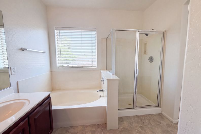 Photo 18 of 36 of 17268 W Elaine Dr, Goodyear, AZ