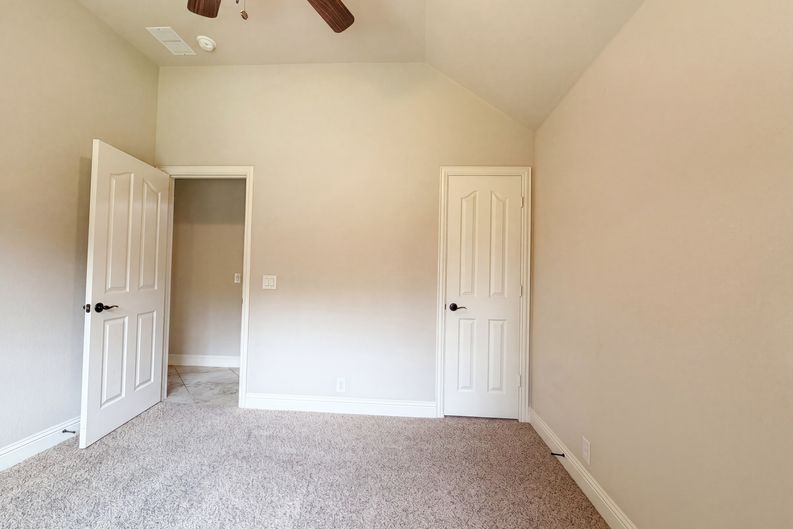 Photo 17 of 20 of 4309 Gleneagles Dr, Mansfield, TX