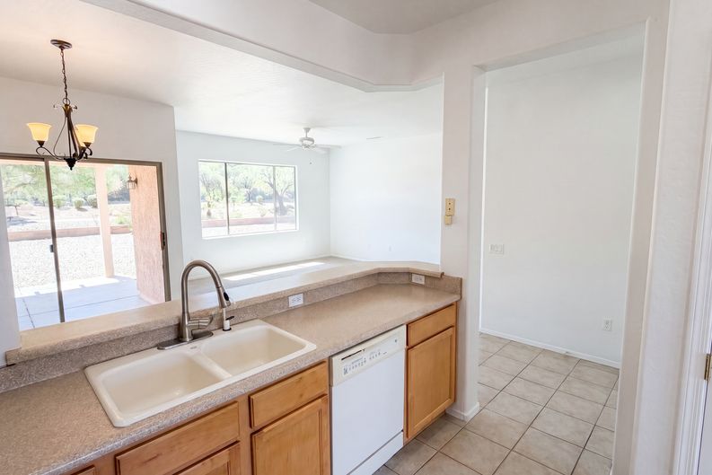 Photo 10 of 26 of 20863 N Sequoia Crest Dr, Surprise, AZ