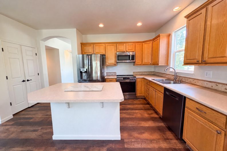 Photo 10 of 45 of 13399 W 84th Pl, Arvada, CO