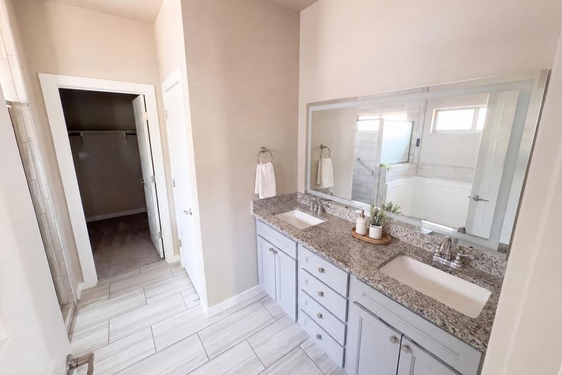 Photo 15 of 20 of 2801 Maria Casas St, El Paso, TX
