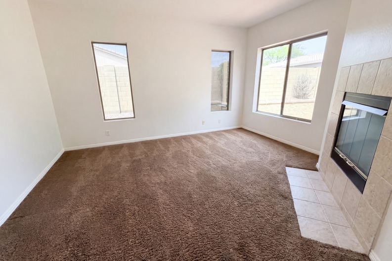 Photo 10 of 122 of 40003 N Majesty Trl, Anthem, AZ