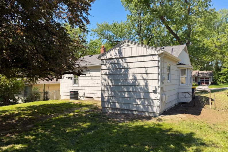 Photo 16 of 20 of 5333 N Euclid Ave, Kansas City, MO