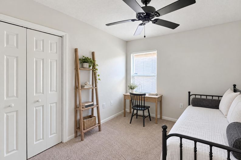 Photo 13 of 21 of 22827 Richardson Ln, Land O Lakes, FL