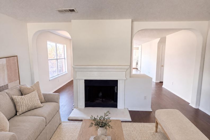 Photo 8 of 24 of 441 Longshore Dr, Little Elm, TX