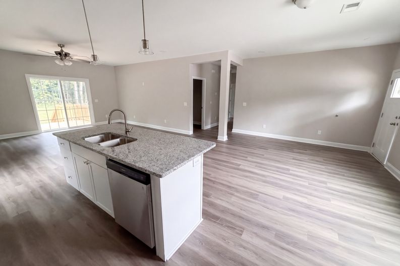 Photo 6 of 23 of 1120 Newnham Dr, Columbia, SC