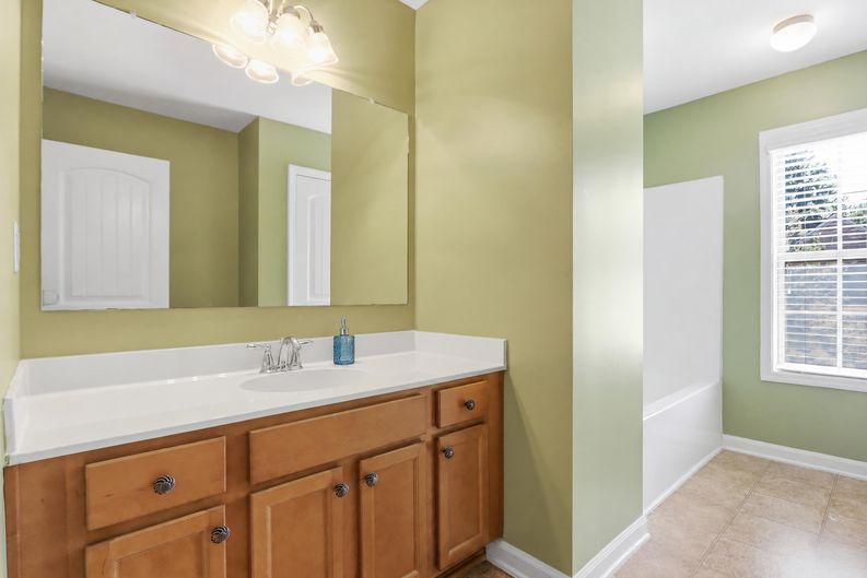 Photo 32 of 44 of 206 Providence Walk Ct, Canton, GA