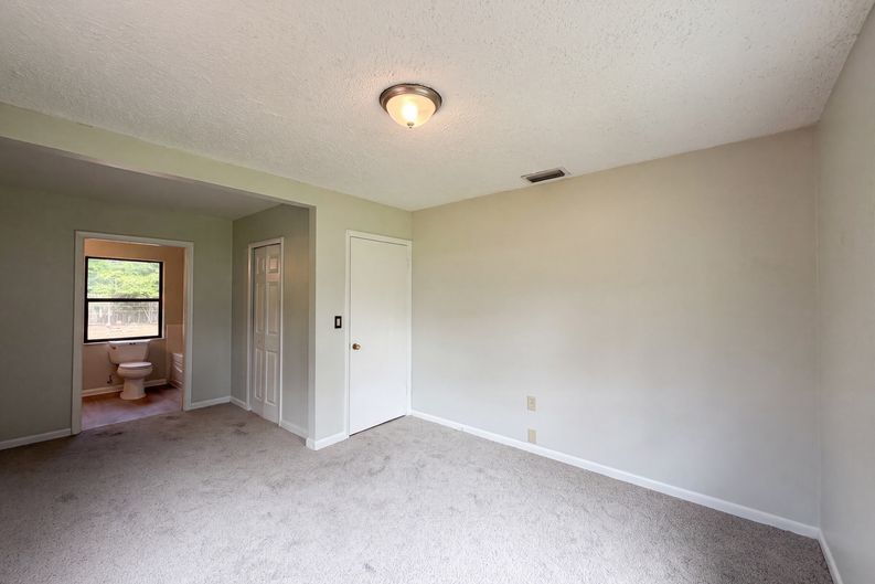 Photo 15 of 22 of 2630 SE 8th Ave, Ocala, FL