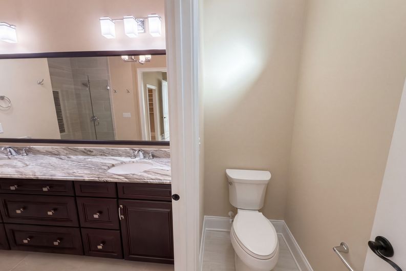 Photo 17 of 34 of 14629 Glen Valley Ct, Charlotte, NC