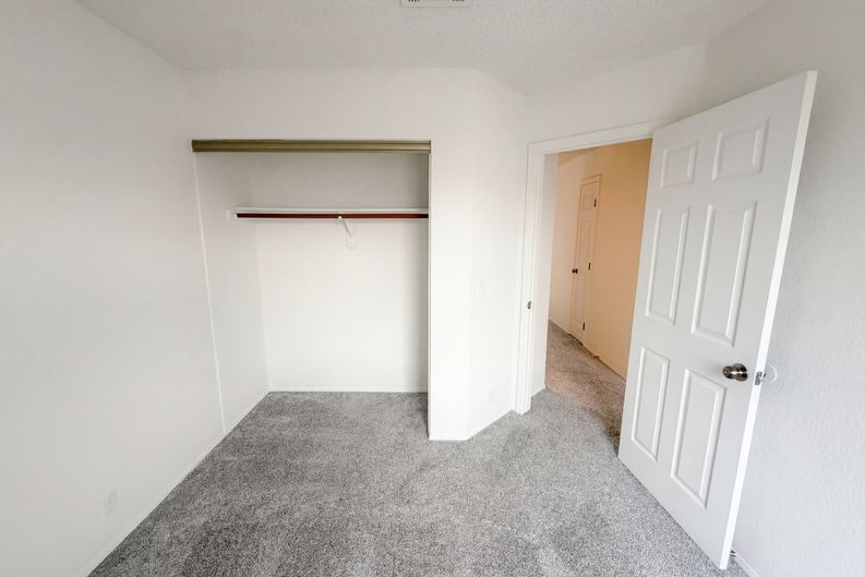 Photo 4 of 20 of 4058 W Chama Dr, Glendale, AZ