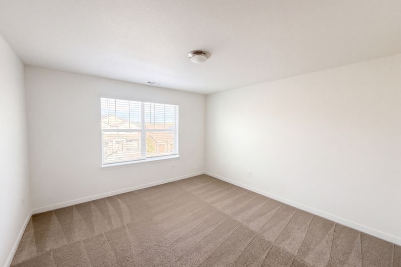Photo 12 of 66 of 593 Columbia St, Johnstown, CO