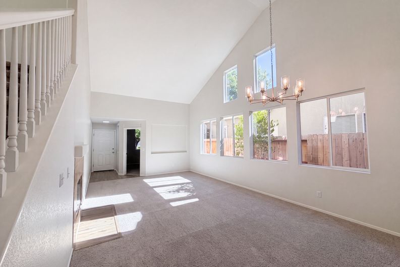Photo 12 of 45 of 1570 Arcola Ave, Sacramento, CA