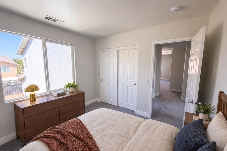 Photo 16 of 33 of 1265 Lavender Ln, Hemet, CA