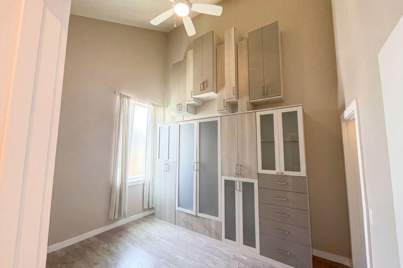 Photo 4 of 21 of 330 Clay St, San Antonio, TX