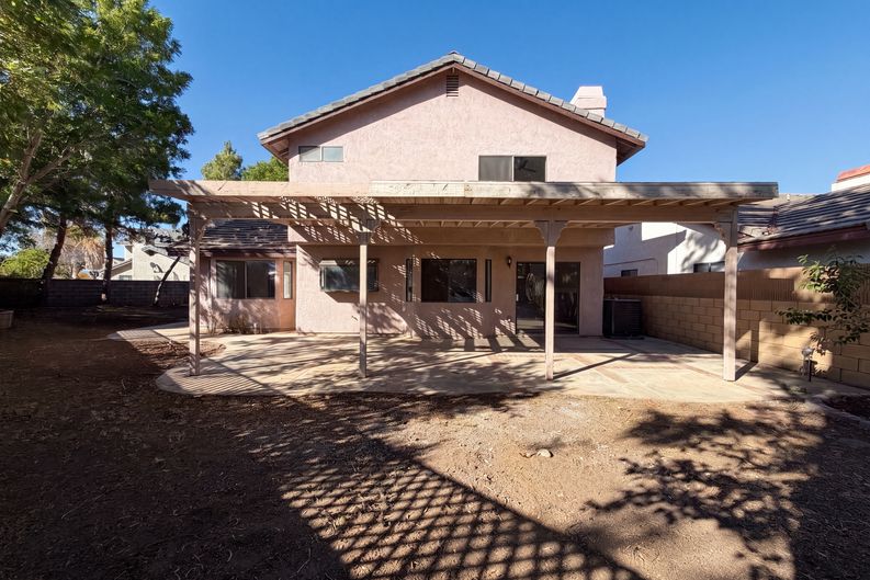 Photo 5 of 30 of 3164 Gingerwood Ln, Lancaster, CA