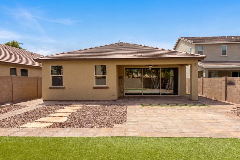 Photo 8 of 31 of 2518 E Fawn Dr, Phoenix, AZ