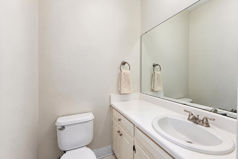 Photo 9 of 25 of 6113 Remington Lake Dr, Raleigh, NC