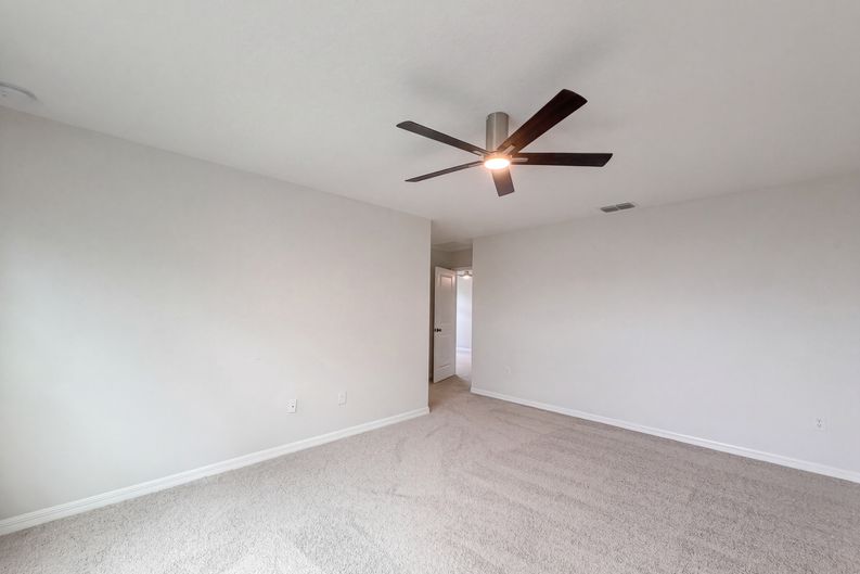 Photo 34 of 42 of 10448 Carloway Hills Dr, Wimauma, FL