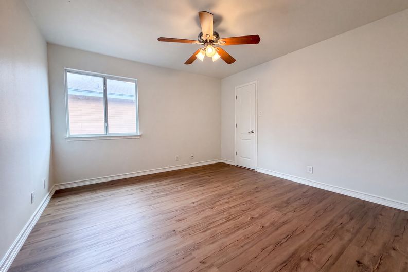 Photo 11 of 18 of 2648 Hunt St, New Braunfels, TX