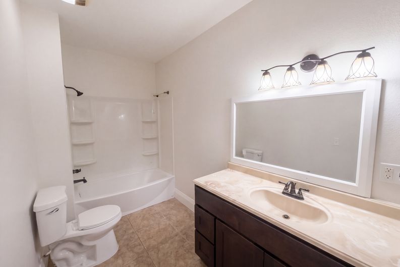 Photo 6 of 27 of 4805 Coronet Rd, Plant City, FL