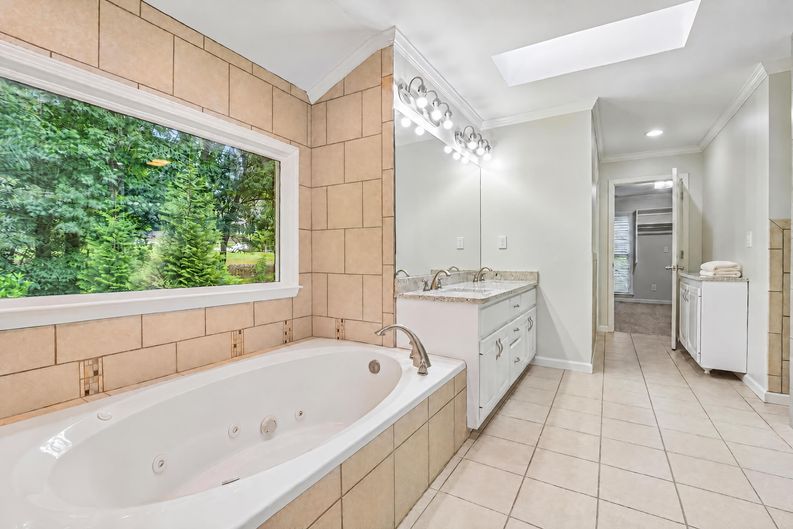 Photo 29 of 79 of 2077 Coolidge Way NW, Acworth, GA