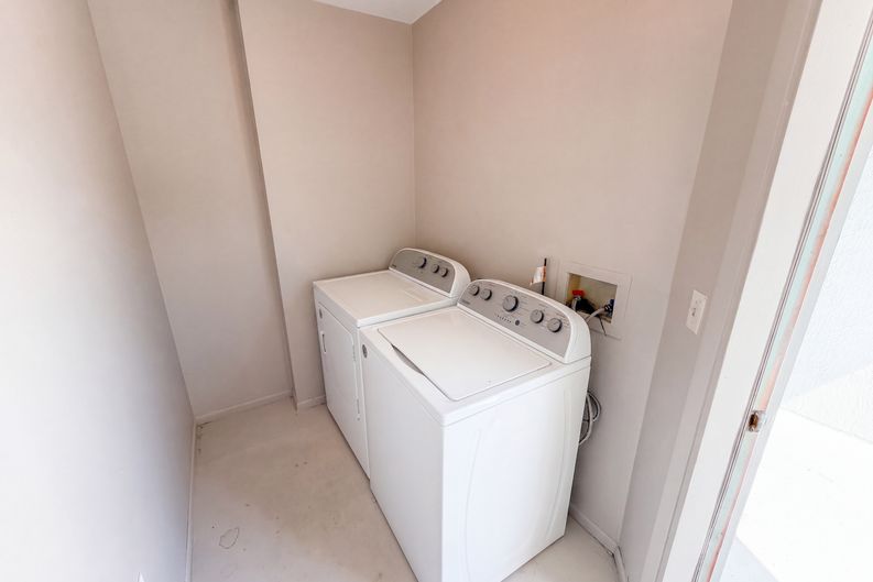 Photo 16 of 20 of 411 Dorchester Sq, Lake Mary, FL