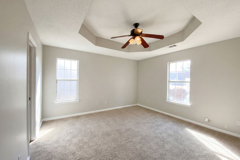 Photo 15 of 21 of 6773 Biscayne Blvd, Rex, GA