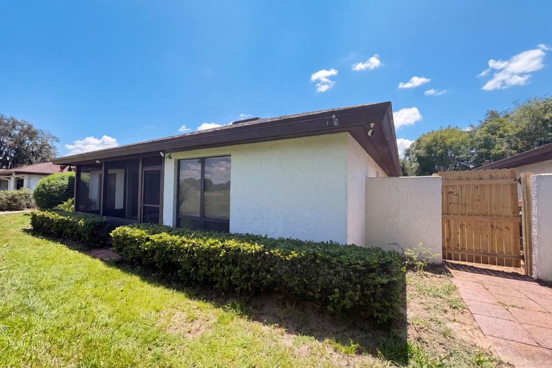 Photo 5 of 22 of 109 Tuxford Dr, Haines City, FL