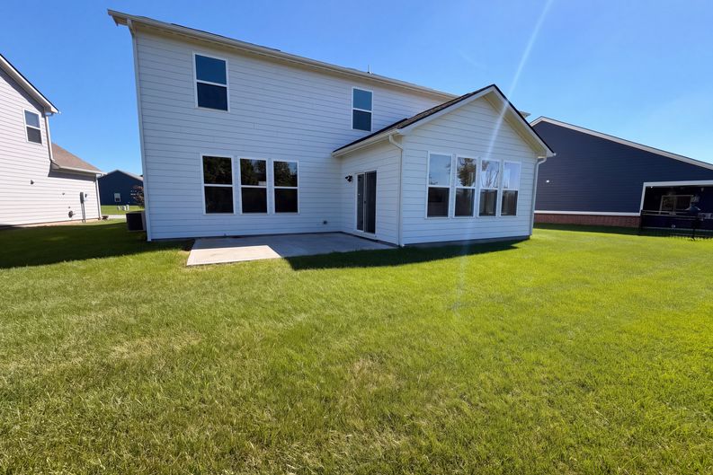Photo 5 of 25 of 6728 Collisi Pl, Brownsburg, IN