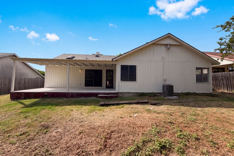 Photo 5 of 16 of 6806 Raintree Frst, San Antonio, TX