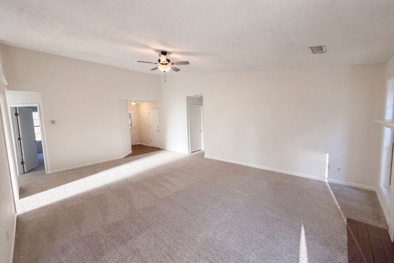 Photo 20 of 30 of 2119 Crystal Lake Dr, Lawrenceville, GA