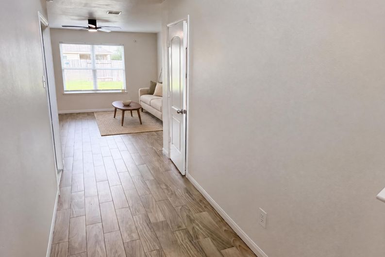 Photo 7 of 21 of 20523 Freedom River Dr, Humble, TX