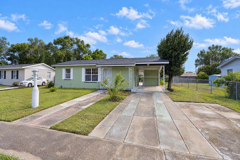 Photo 20 of 22 of 1331 E Hancock Dr, Deltona, FL
