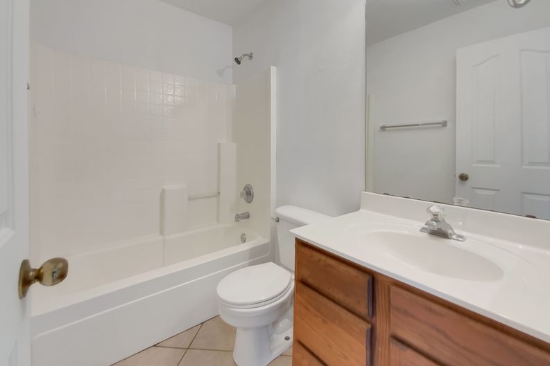 Photo 11 of 19 of 9728 E Kiva Ave, Mesa, AZ