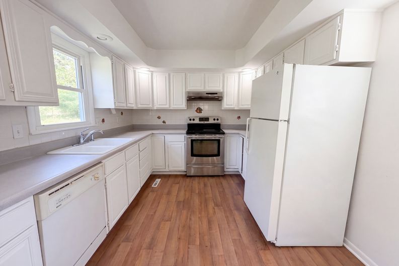 Photo 17 of 20 of 5333 N Euclid Ave, Kansas City, MO