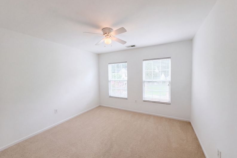 Photo 13 of 41 of 3037 Ellington Dr, Summerville, SC