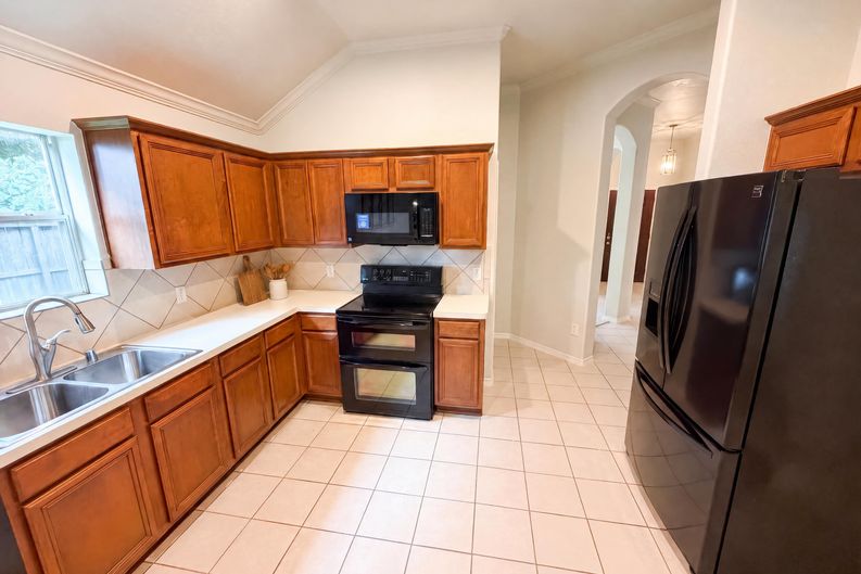 Photo 11 of 25 of 1028 Rio Grande St, League City, TX
