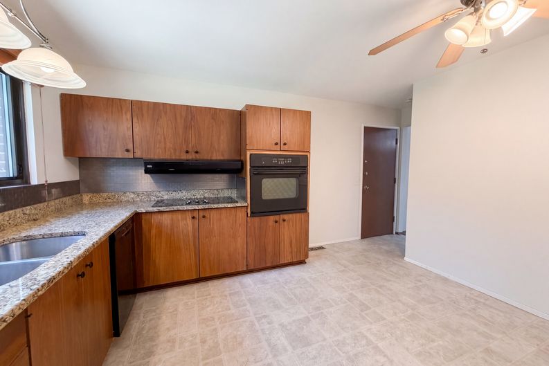 Photo 8 of 22 of 1440 Tina Dr, Florissant, MO