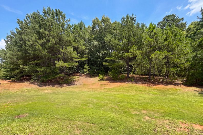 Photo 28 of 33 of 1672 Bennett Dr, McDonough, GA
